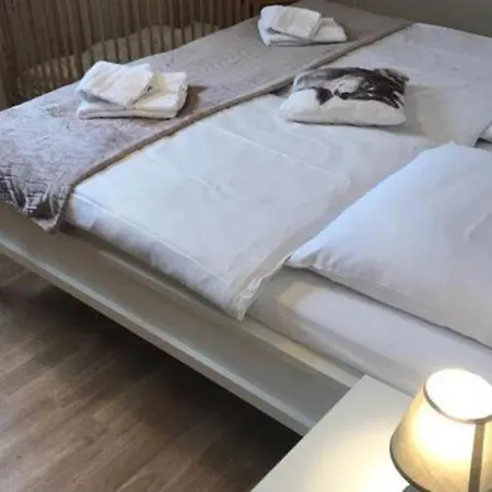Semesterbostad Spacious Holiday In With Terrace